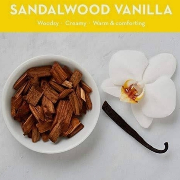 DANI'S Candle 7.5 OZ. Glass Sandalwood Vanilla Soy Essential Oil - Picture 3 of 10